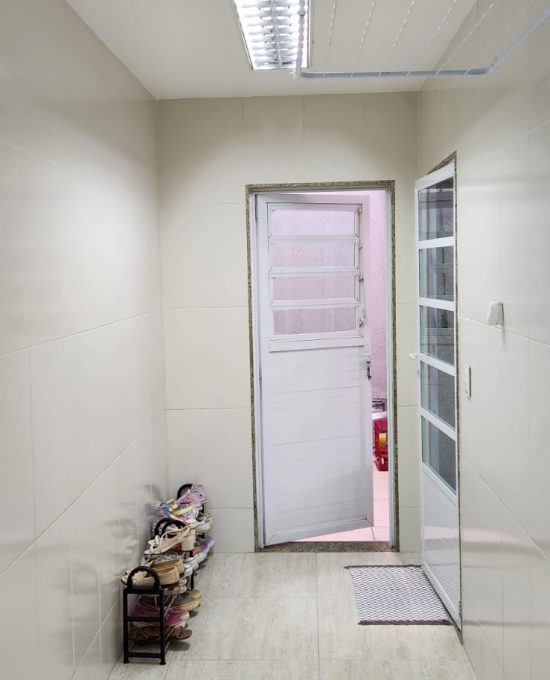 ÁREA DE SERVIÇO INTERNA