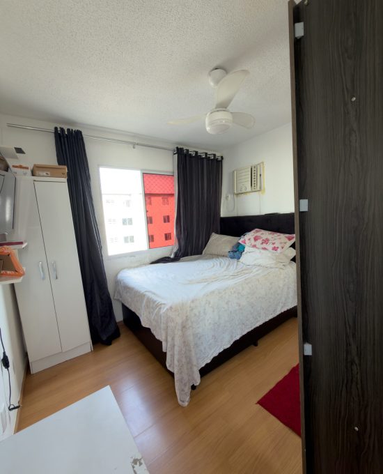 QUARTO CASAL