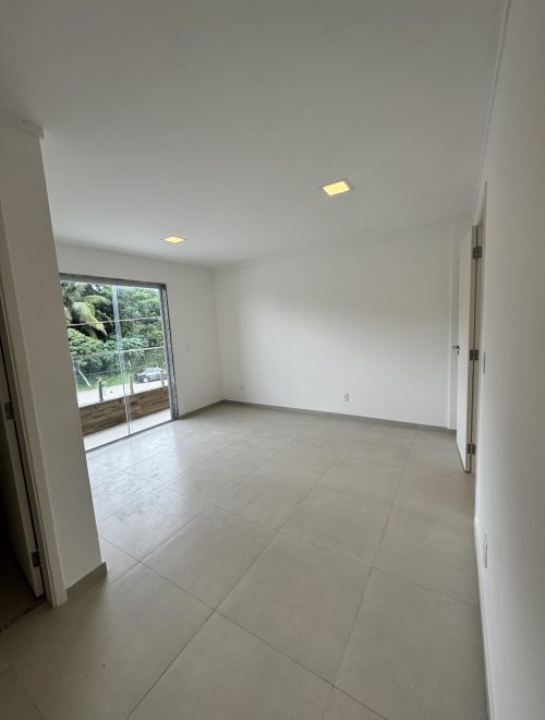 SUÍTE MASTER COM VARANDA